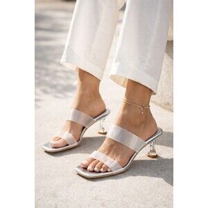 Lisa Vicky Beyond V White TPU Clear Strap Heels Size 8M Silver Insole Kitten Hee